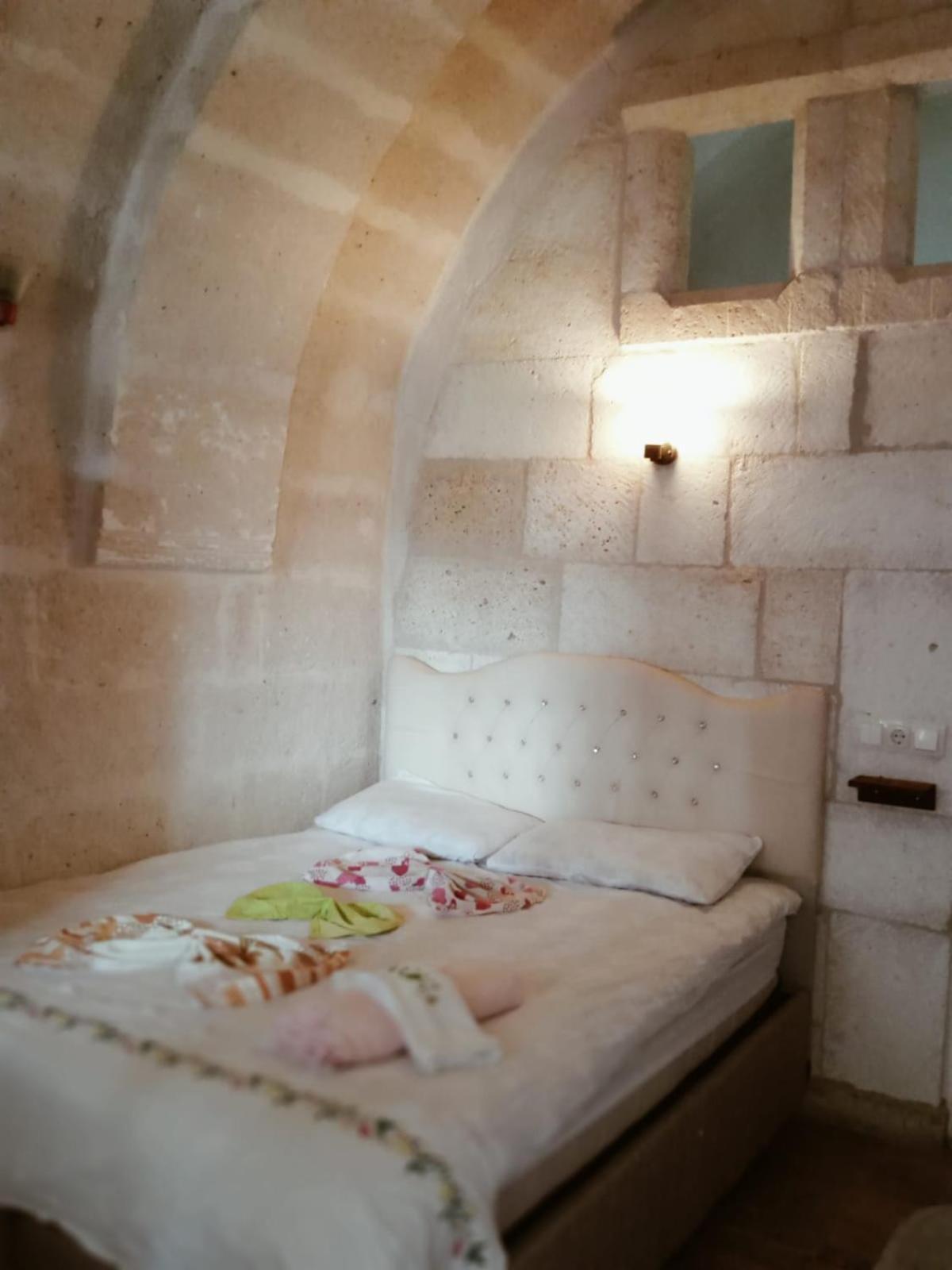 Ulas Cave Hotel 于尔居普 外观 照片
