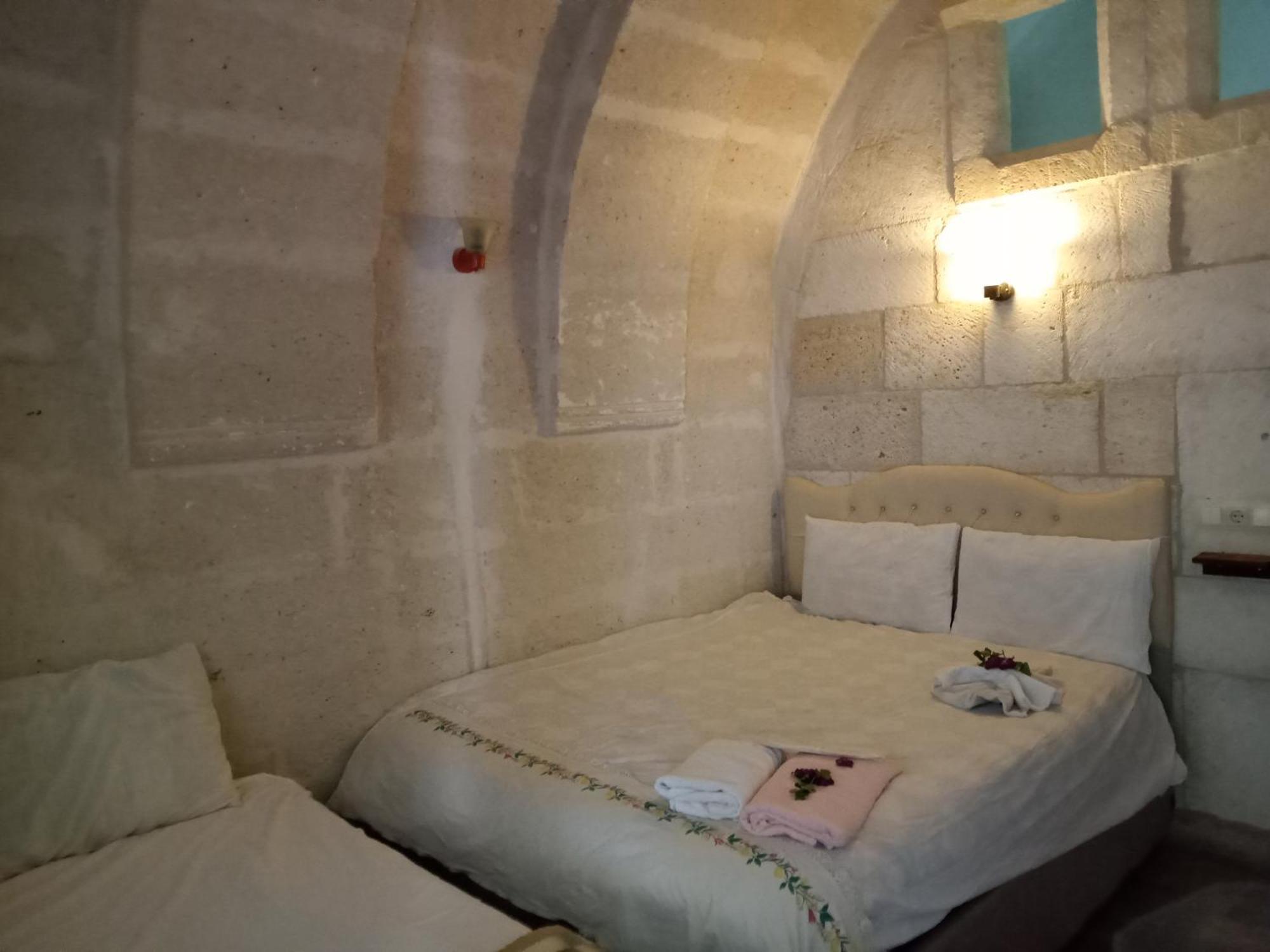 Ulas Cave Hotel 于尔居普 外观 照片